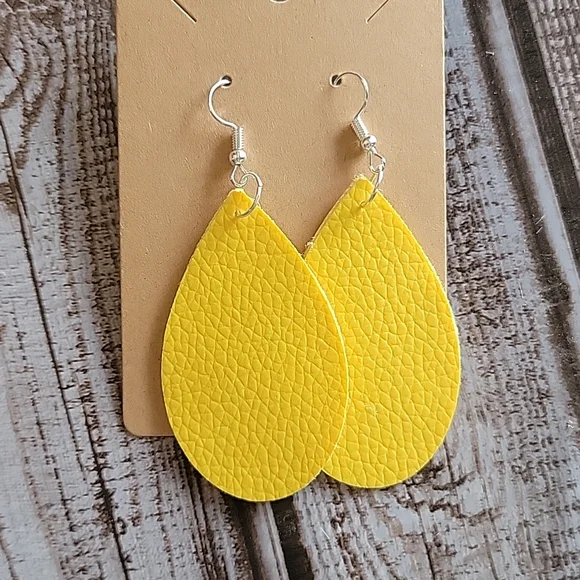 Handmade Faux Leather Earrings Bundle - Picture 10 of 14